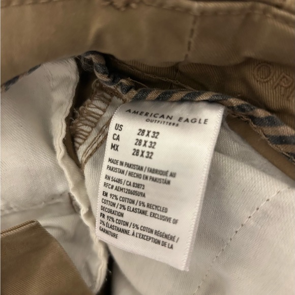 American Eagle Original Straight Khaki Pants - Picture 4 of 6